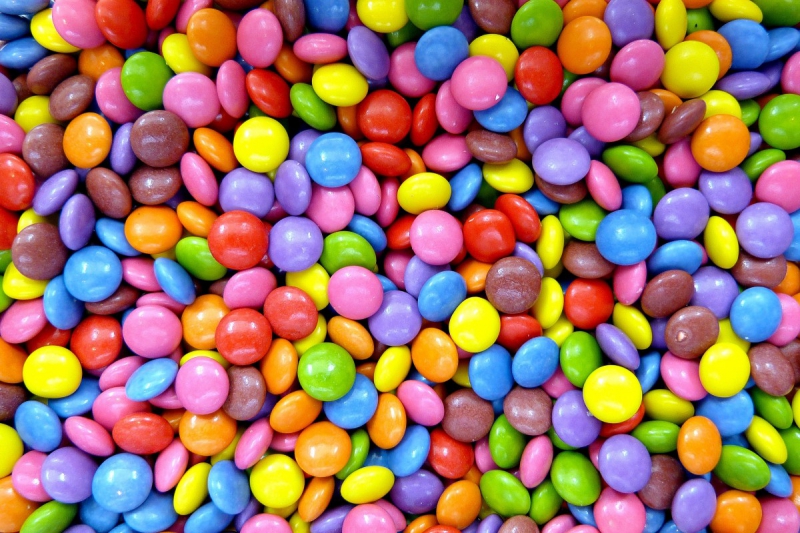 confiserie-COURSEGOULES-min_smarties_confectionery_lenses-1150911